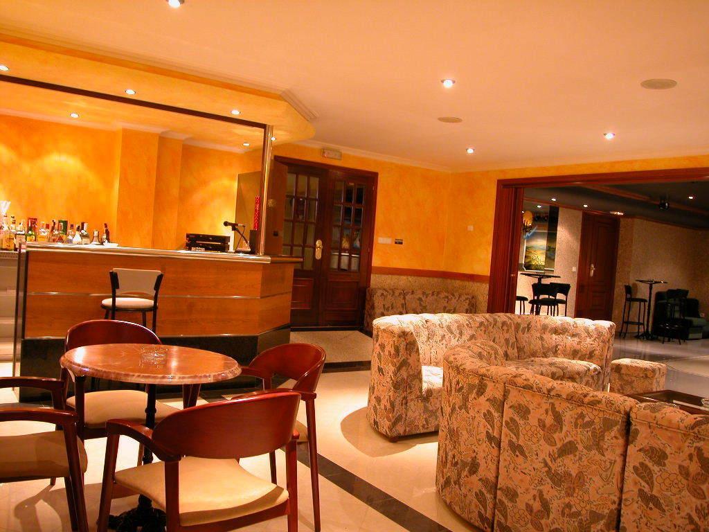 Hotel Pineiro 2 Estrellas Superior А-Лансада Экстерьер фото