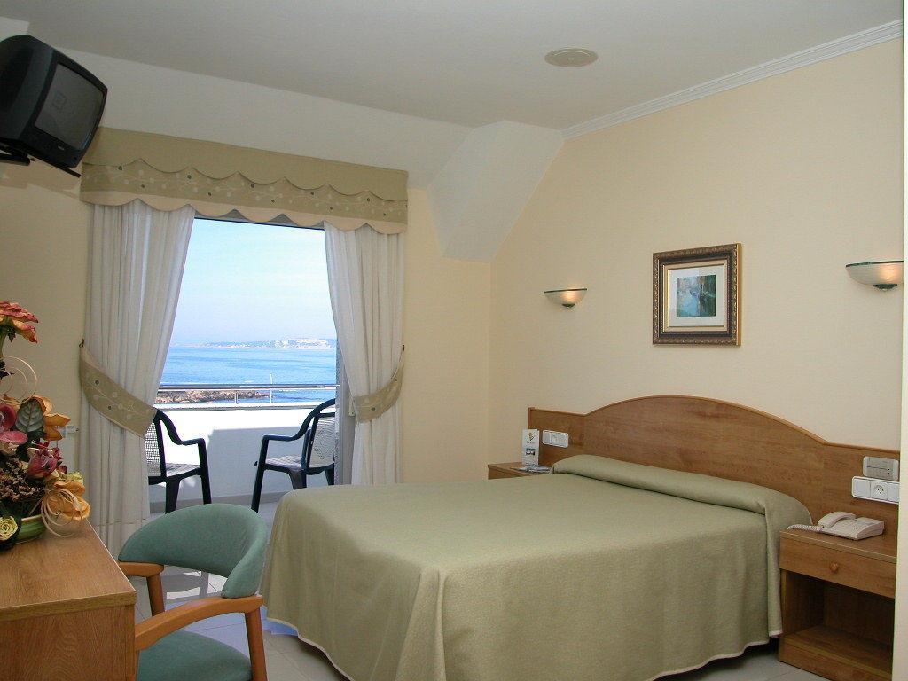 Hotel Pineiro 2 Estrellas Superior А-Лансада Экстерьер фото