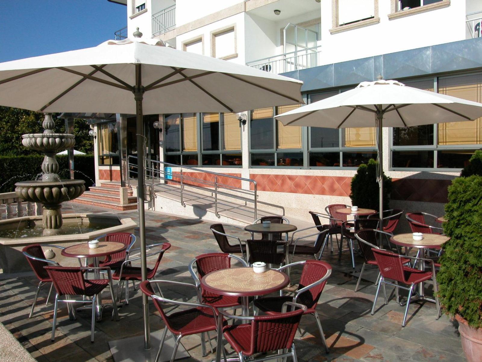 Hotel Pineiro 2 Estrellas Superior А-Лансада Экстерьер фото
