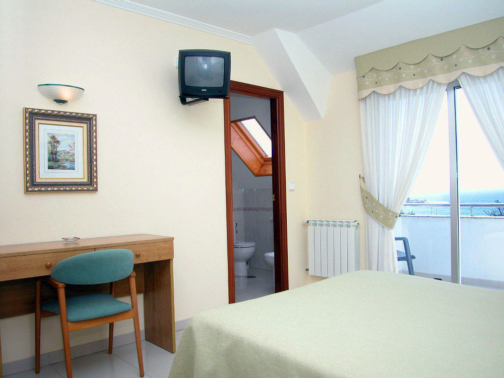 Hotel Pineiro 2 Estrellas Superior А-Лансада Экстерьер фото
